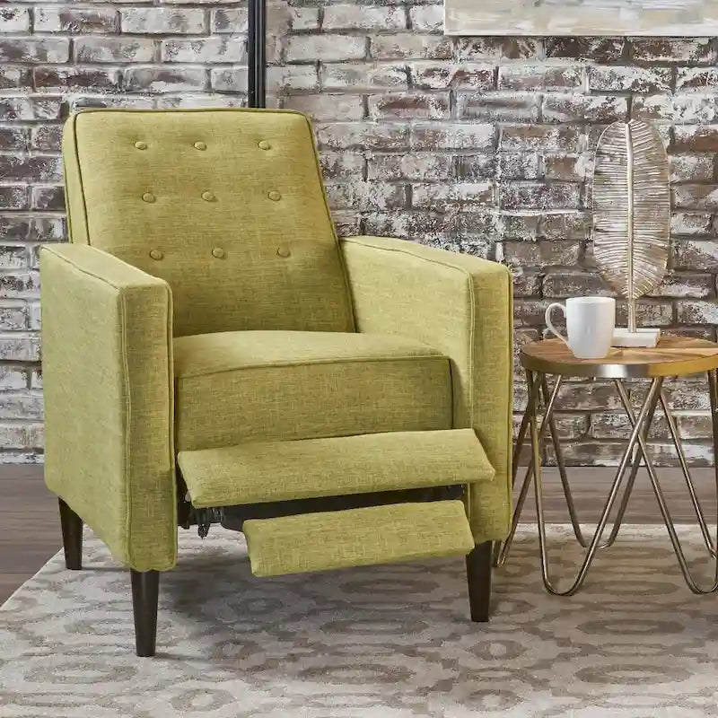 Tapicerowany fotel rozkładany w stylu mid-century z pikowaniem guzikowym