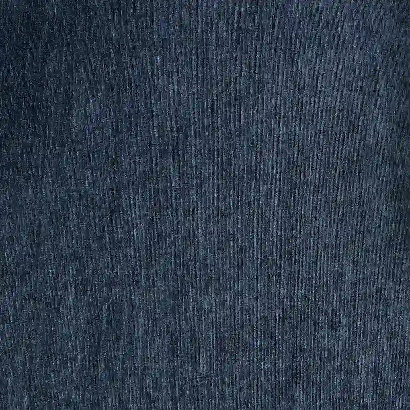 Čalouněné křeslo s dekorativním knoflíkovým prošíváním